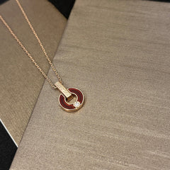 Openwork mother-of-pearl elements & diamond necklace