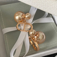 Elegant Fashion Pearl  Earrings