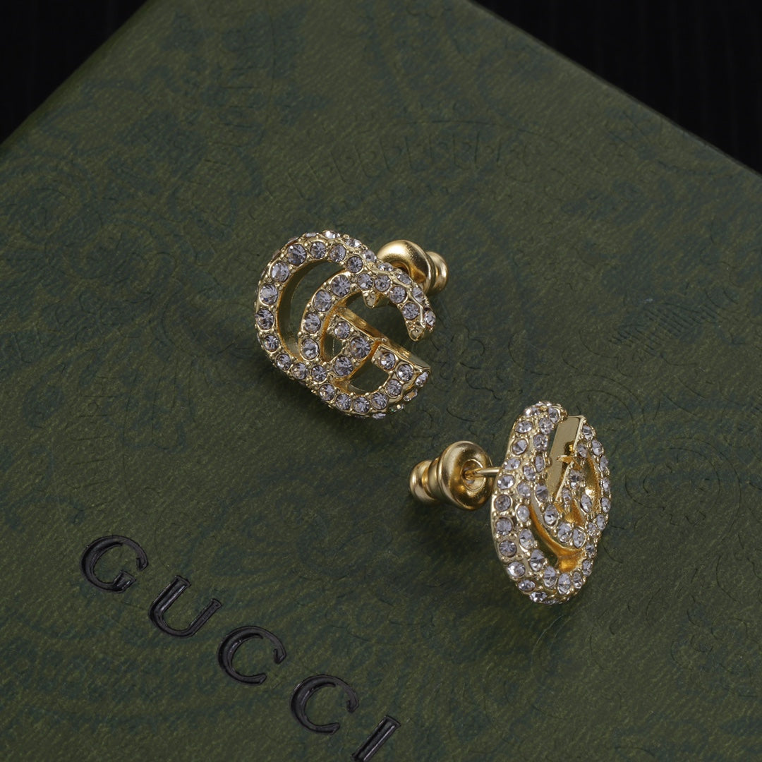 Classic versatile full diamond stud earrings