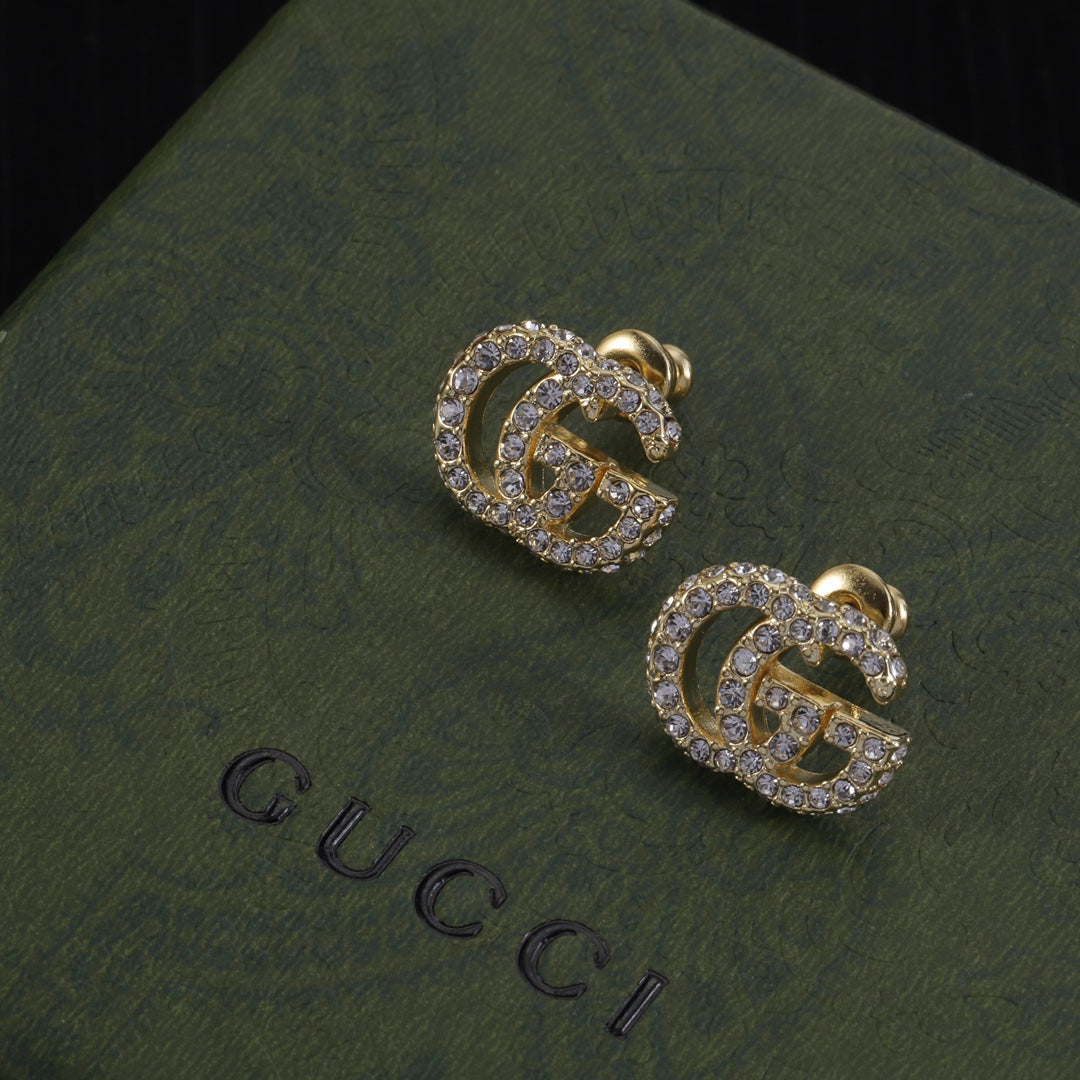 Classic versatile full diamond stud earrings