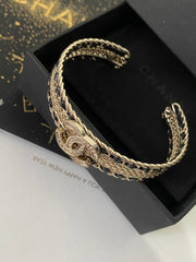 Fashionable metal patchwork bracelet