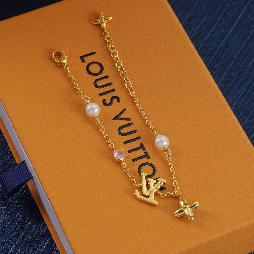 Sparkling Diamond Pearl Bracelet