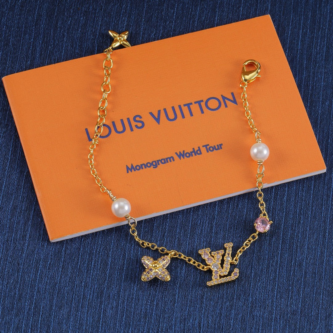 Sparkling Diamond Pearl Bracelet
