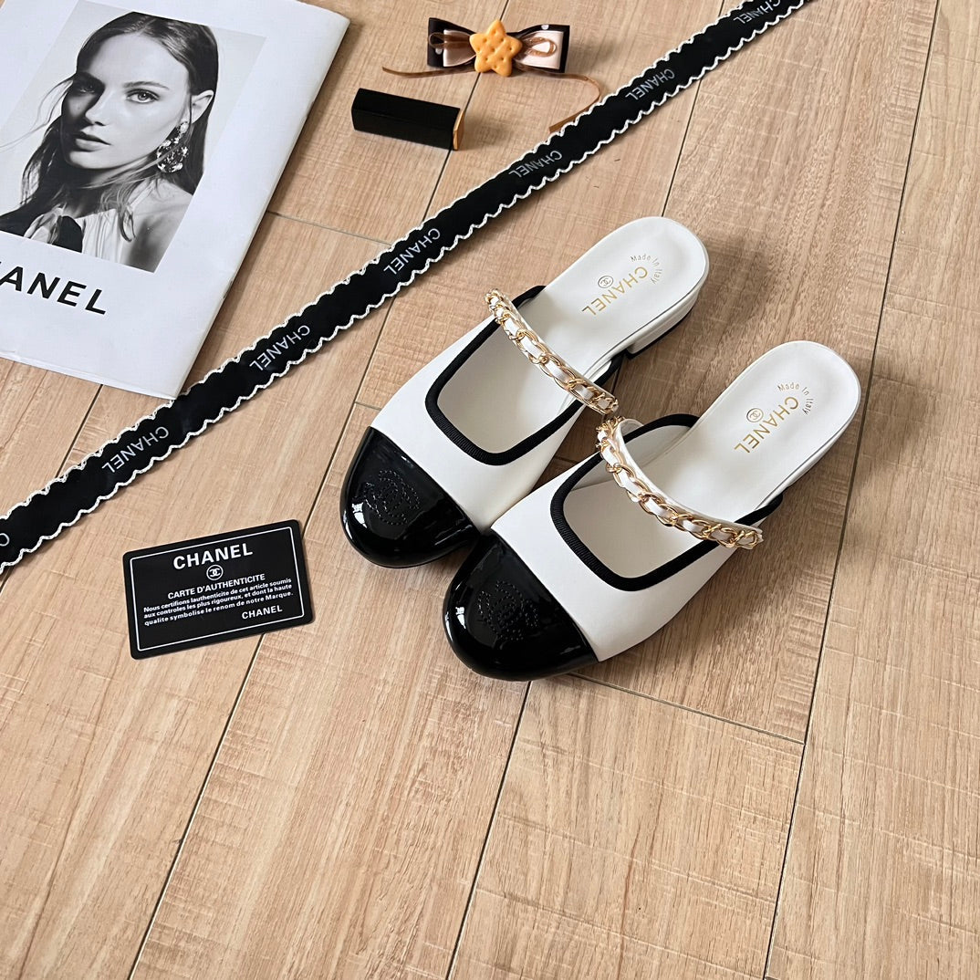 Elegant chain-strap half-covered Mary Janes