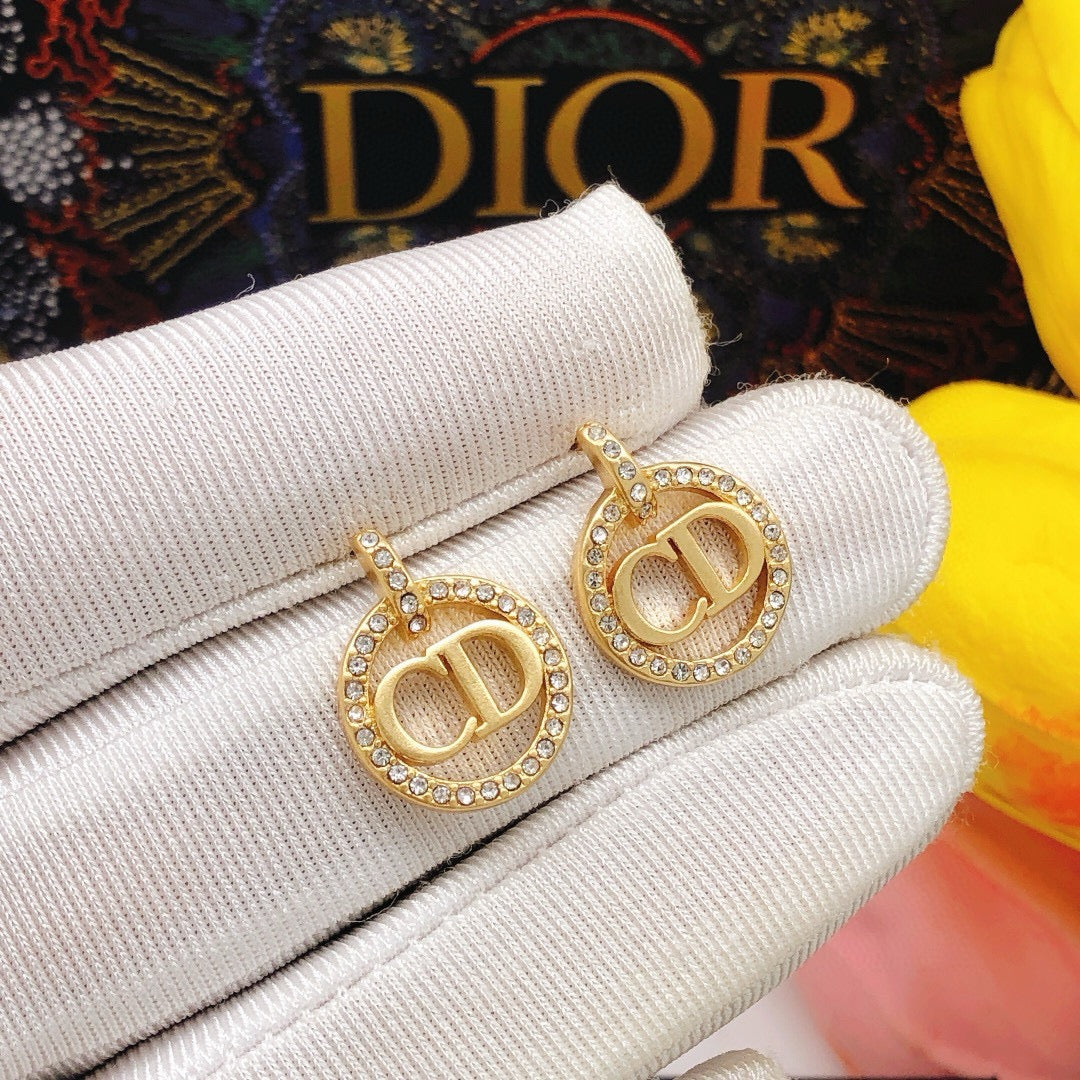 Elegant Diamond Round Earrings