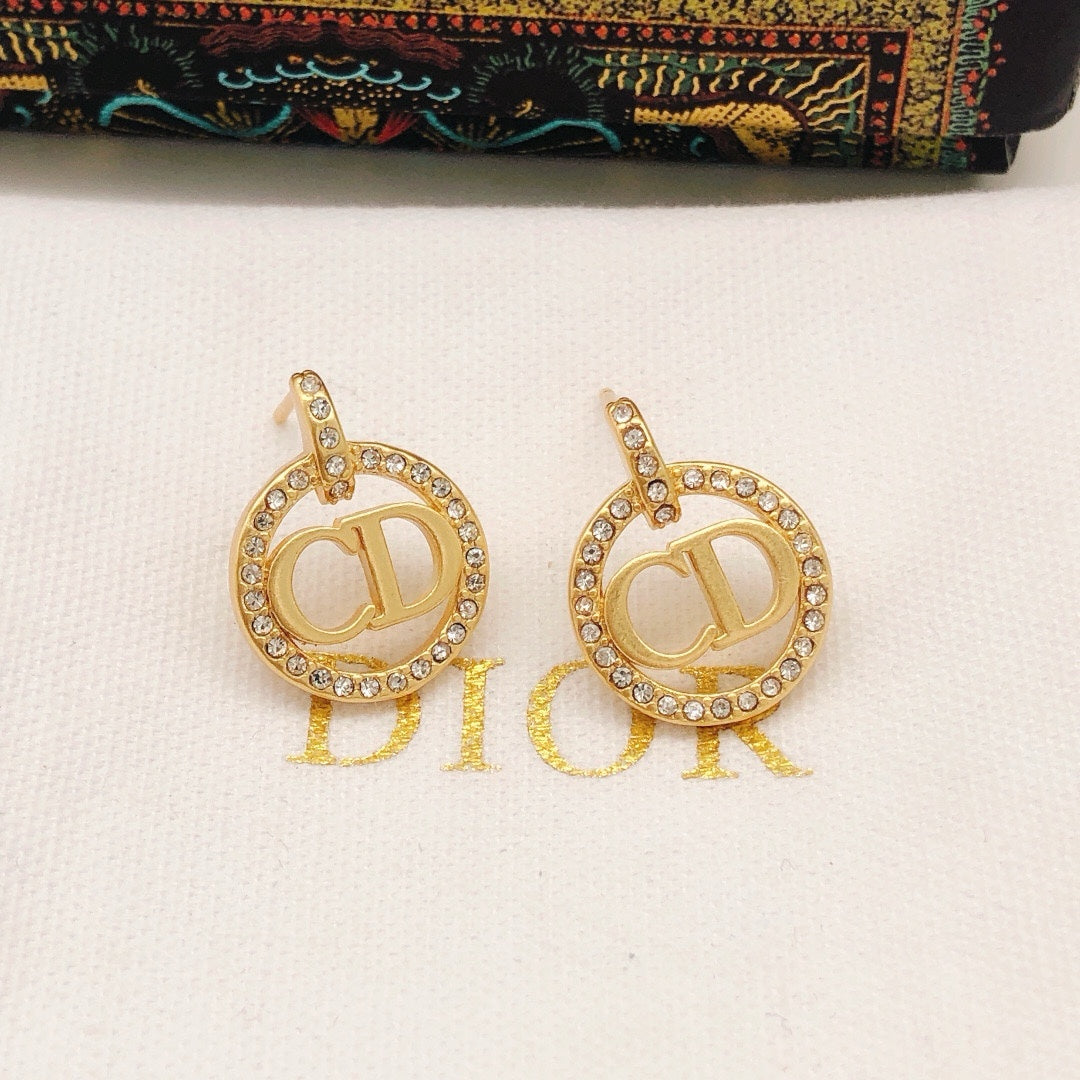 Elegant Diamond Round Earrings