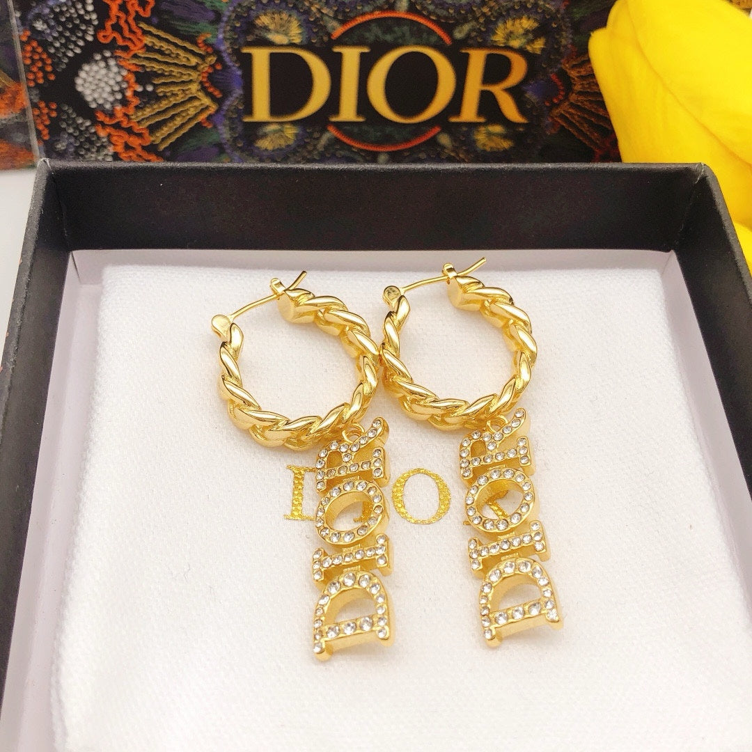 Stylish Diamond Pendant Earrings