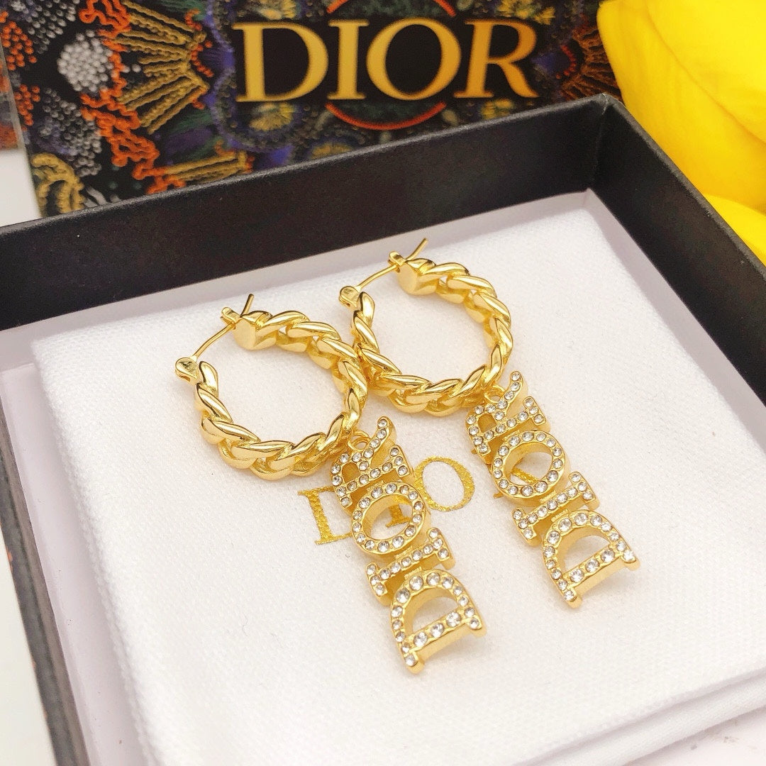 Stylish Diamond Pendant Earrings