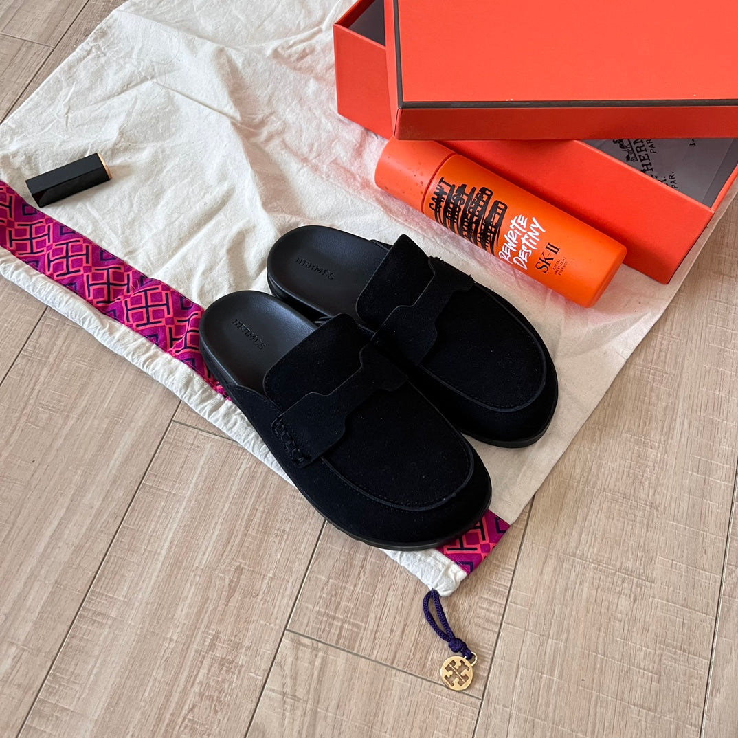 Classic suede half-covered shoes