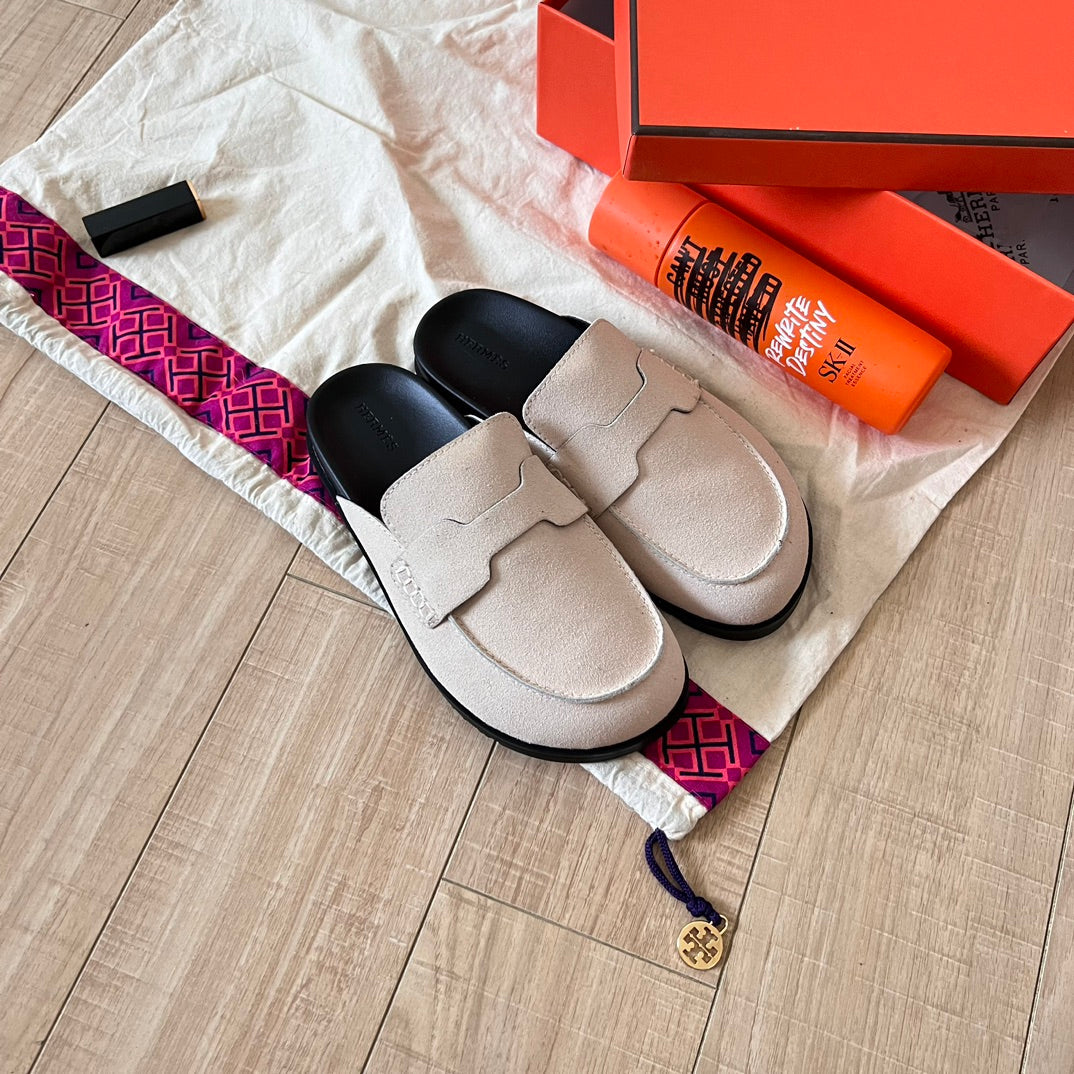 Classic suede half-covered shoes