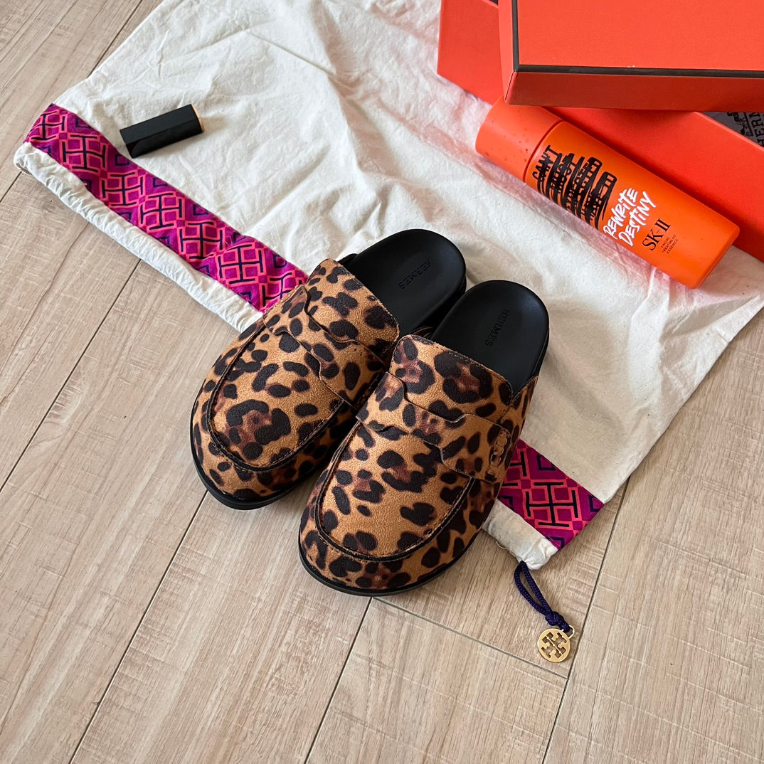 Classic suede half-covered shoes