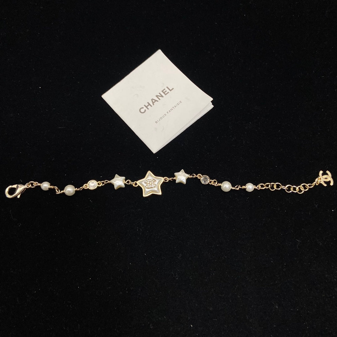 Fashionable Star Pearl Bracelet