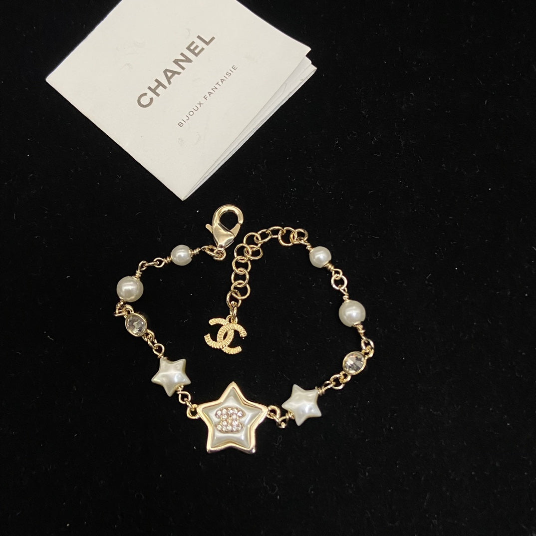Fashionable Star Pearl Bracelet