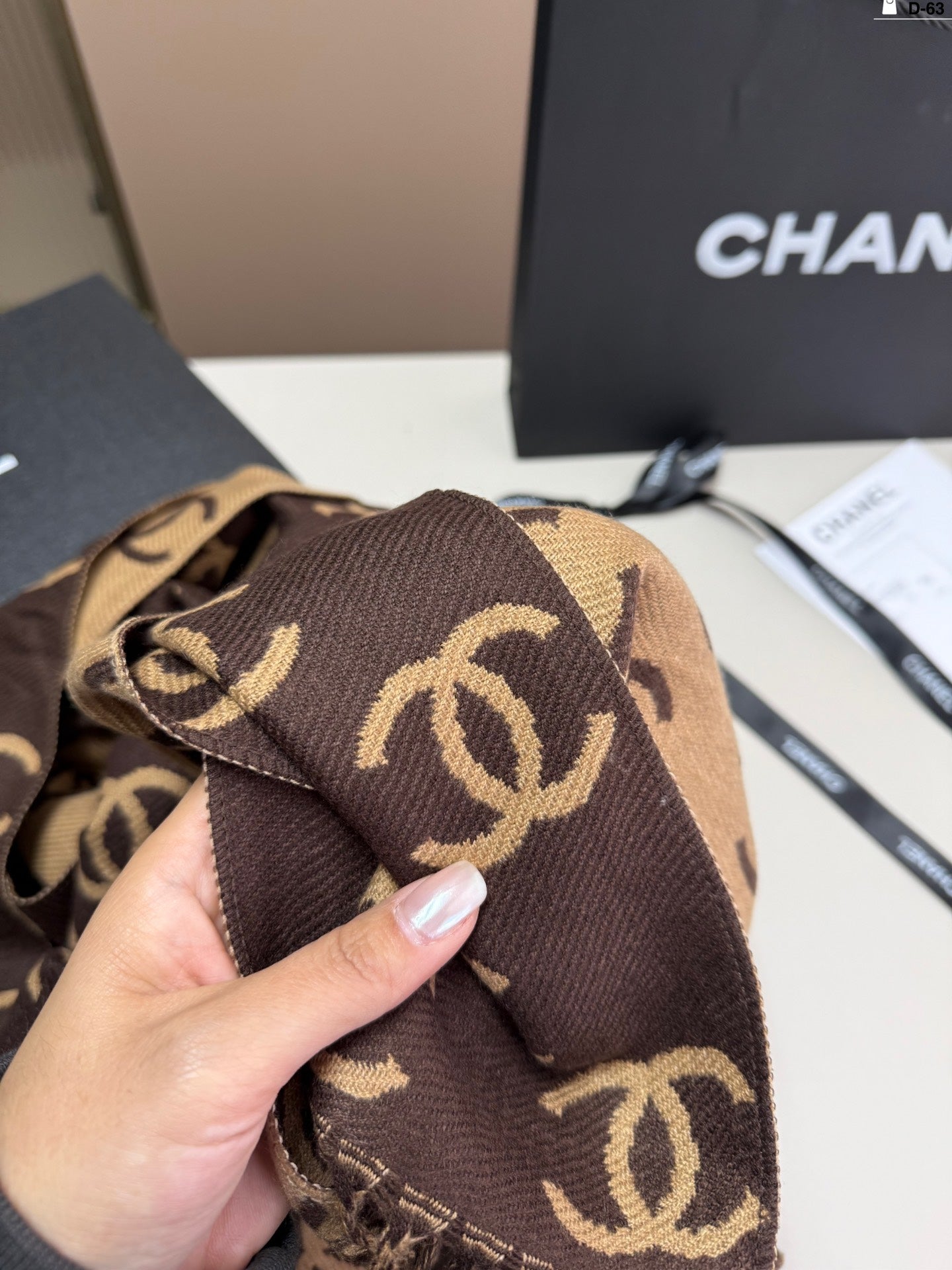 Classic tassel 100% cashmere scarf