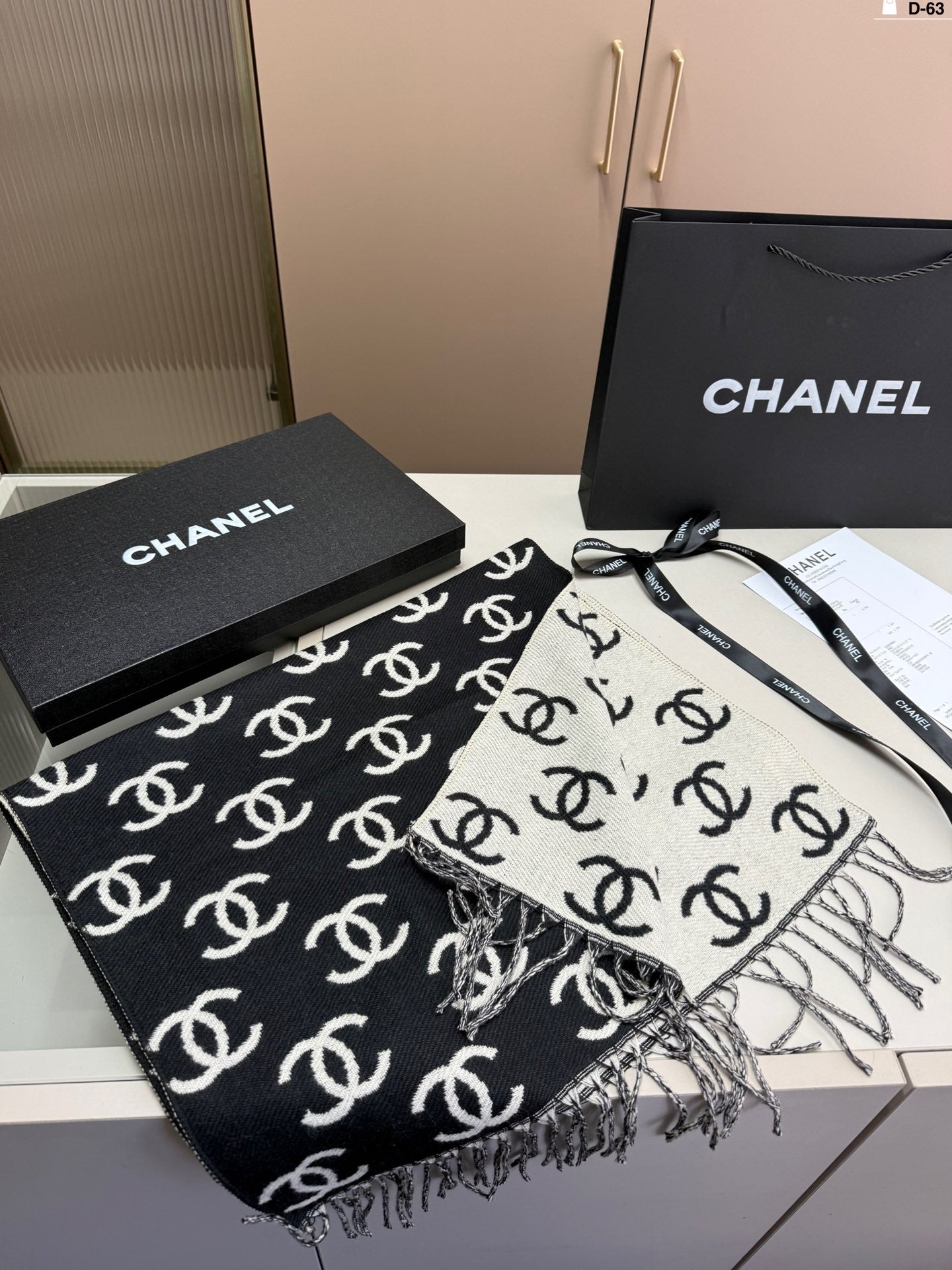 Classic tassel 100% cashmere scarf