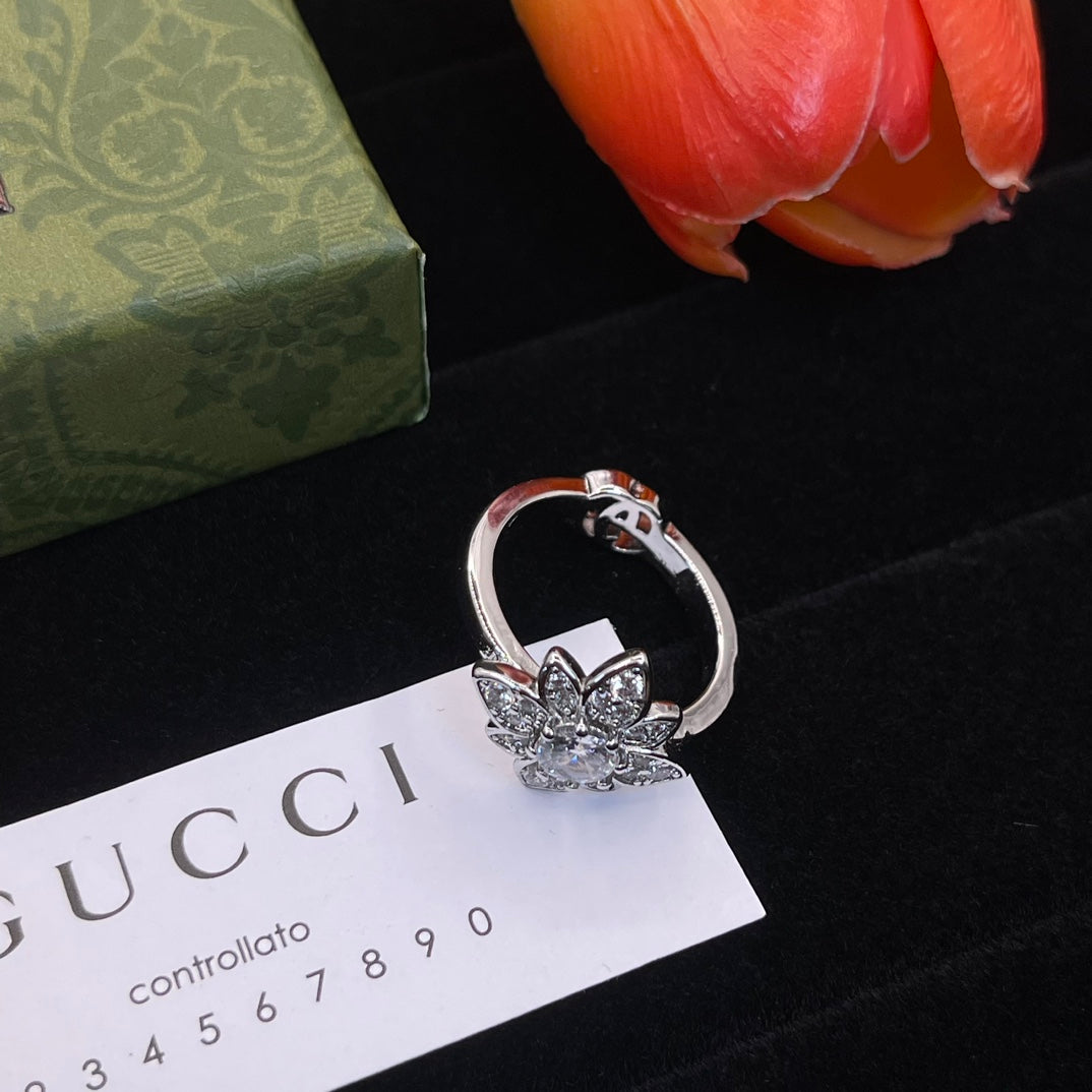 Full Diamond Floral Ring