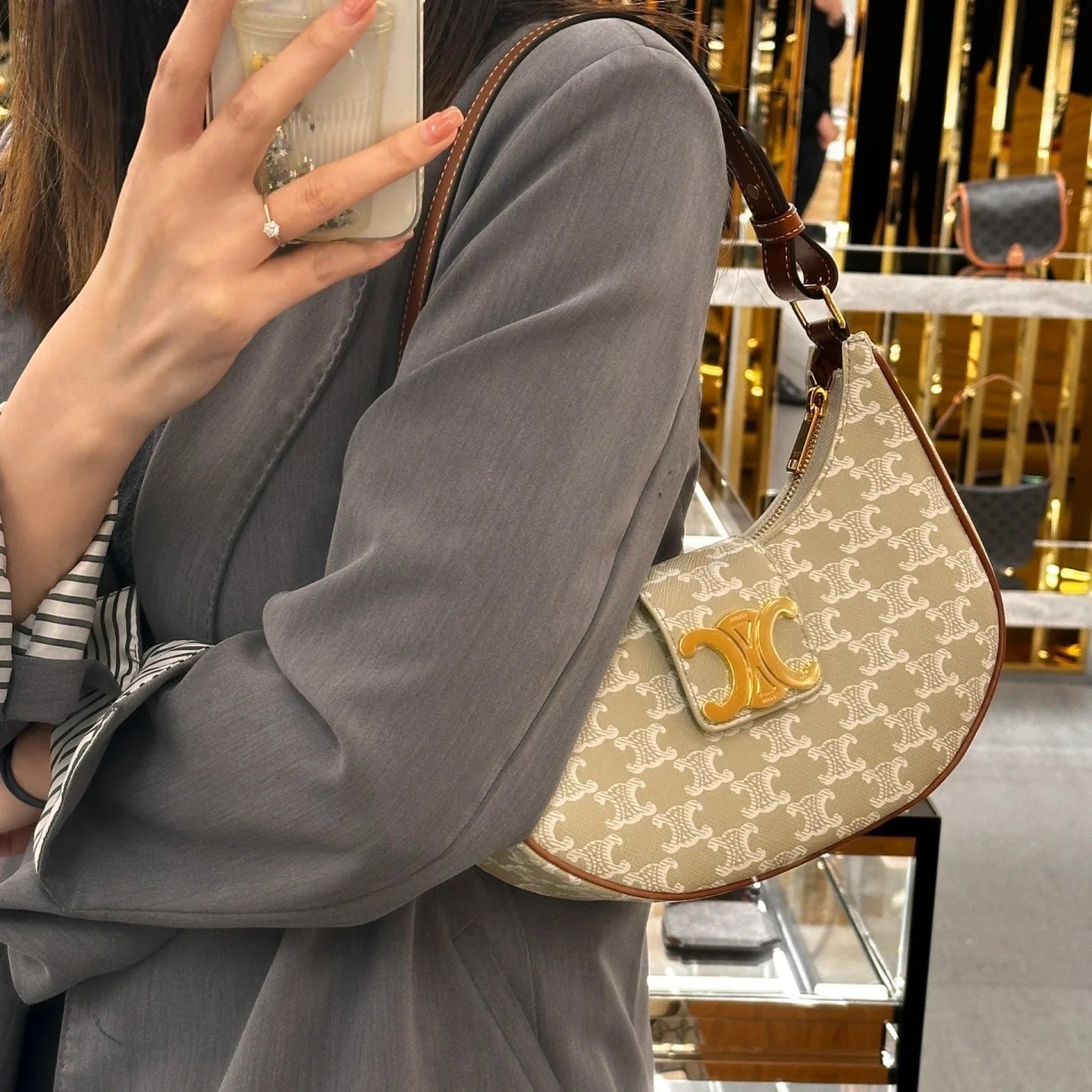 Vintage Arc de Triomphe Underarm Bag