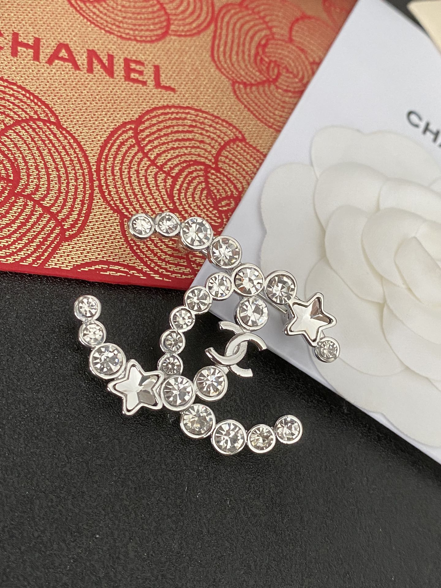 Sparkling Diamond Star Brooch