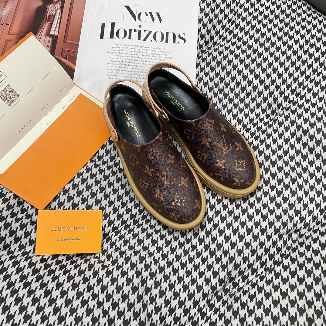 Fashionable printed thick-soled slippers