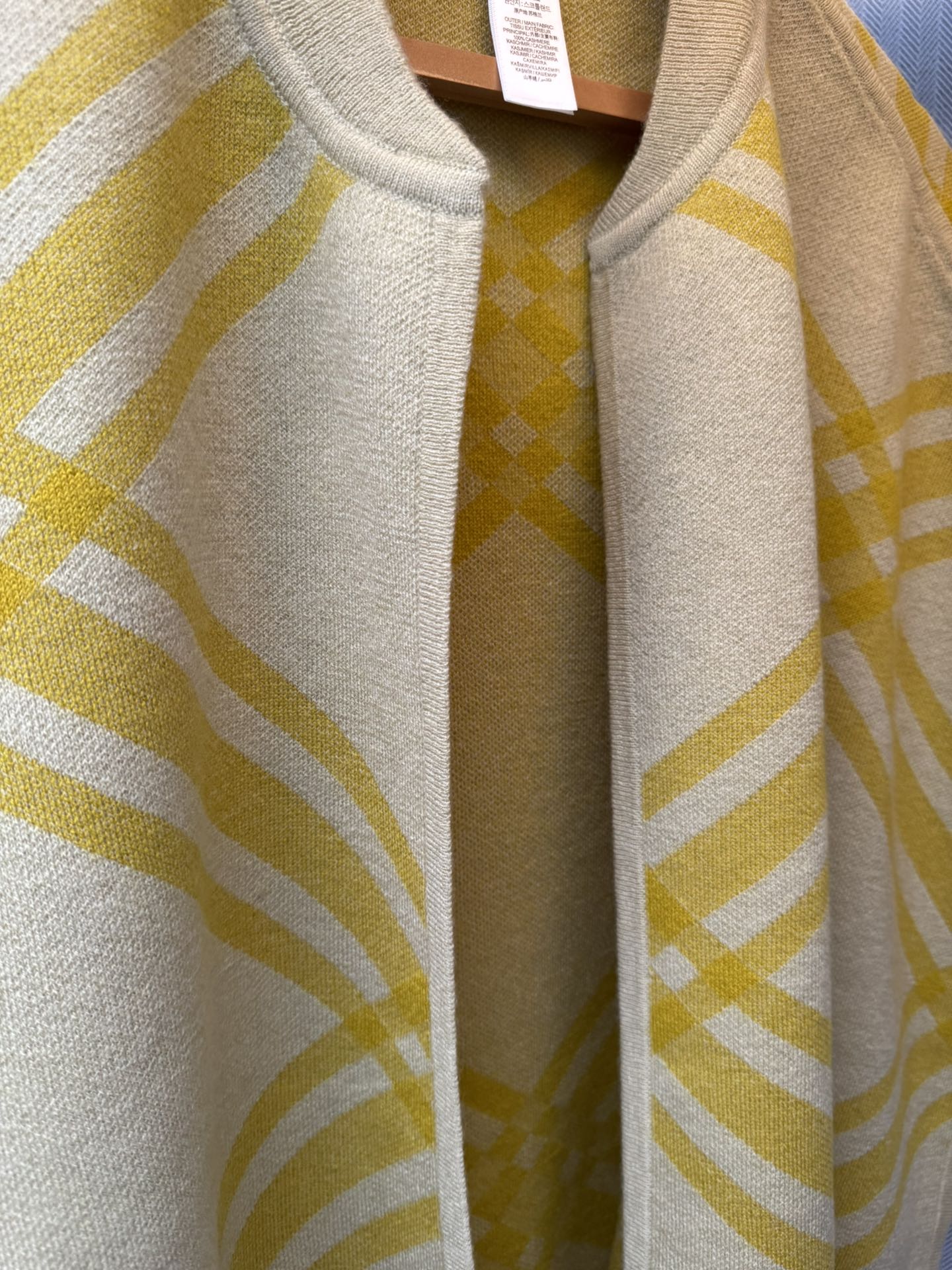 Large Check Wool Cape