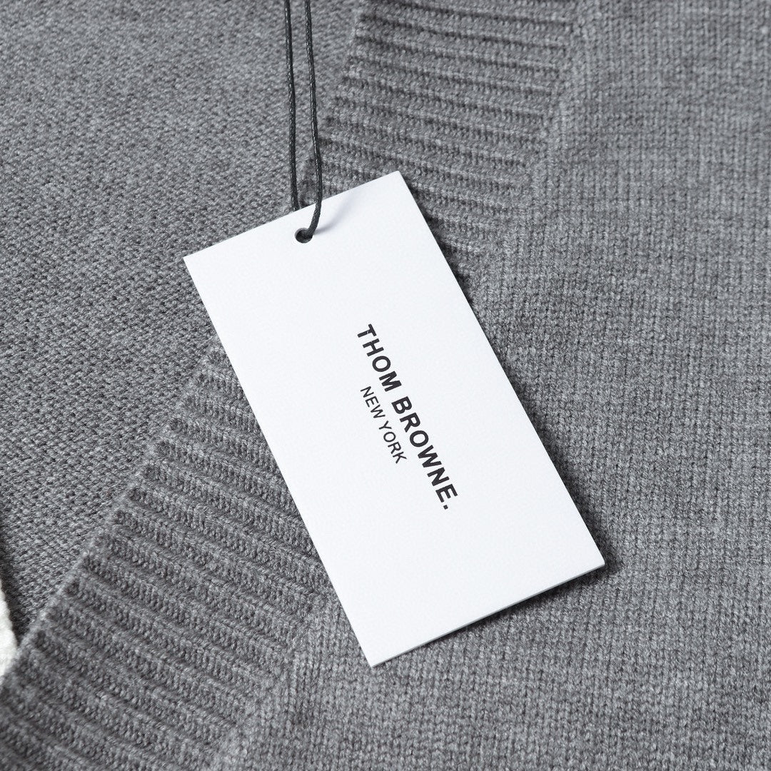 Knitted cashmere cardigan