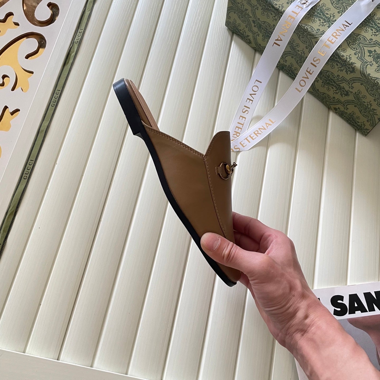 Classic leather half-covered shoes