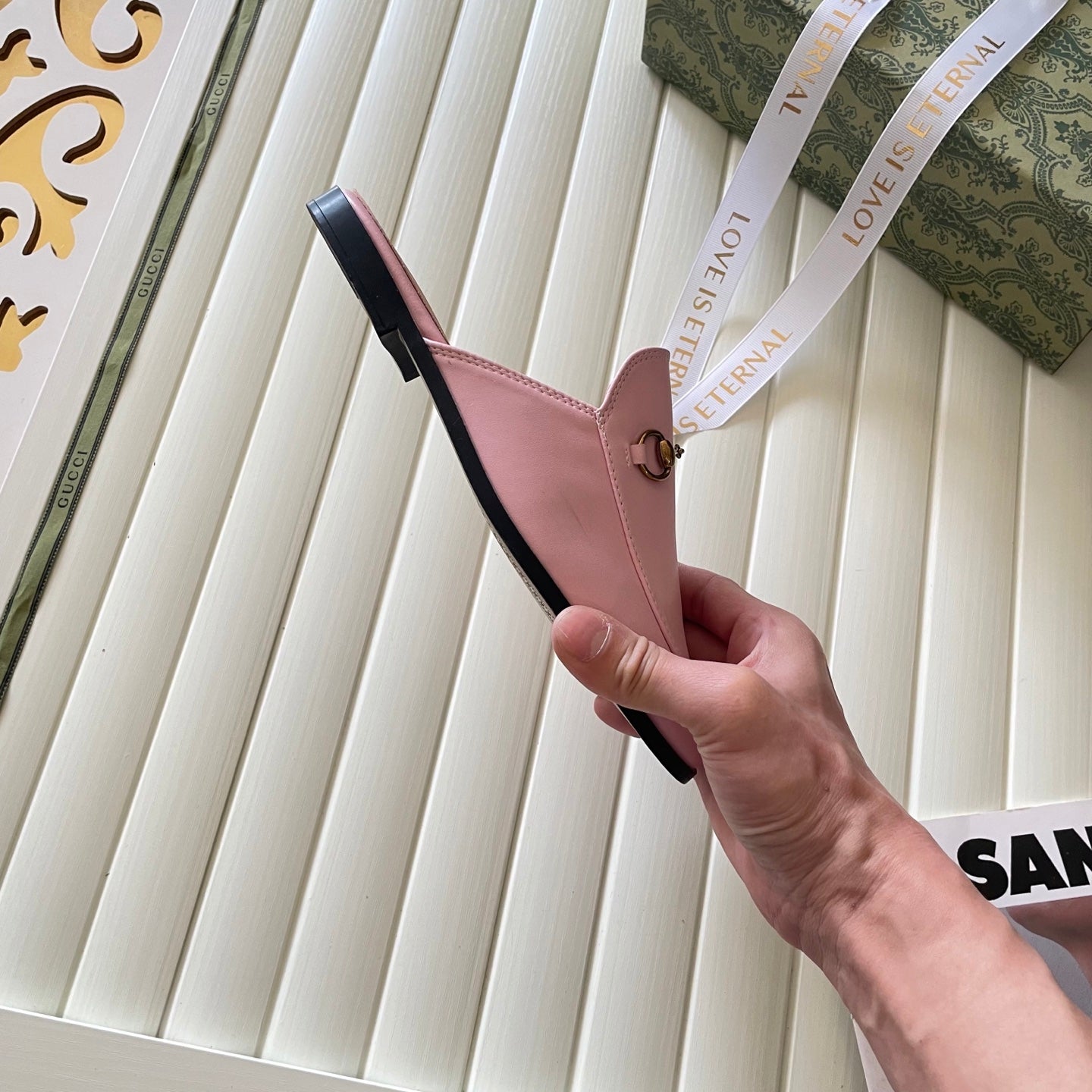 Classic leather half-covered shoes