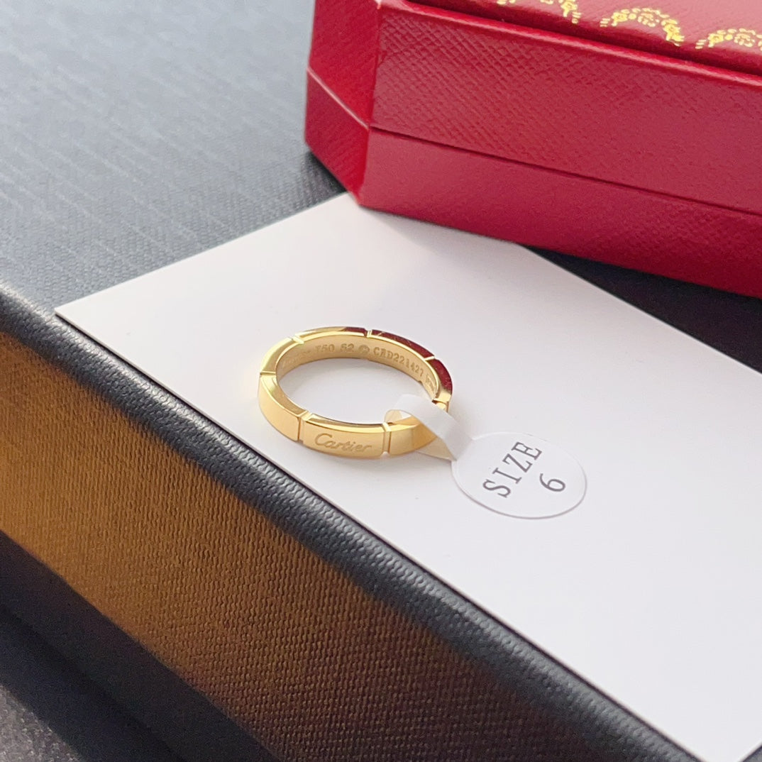 Classic wedding band ring