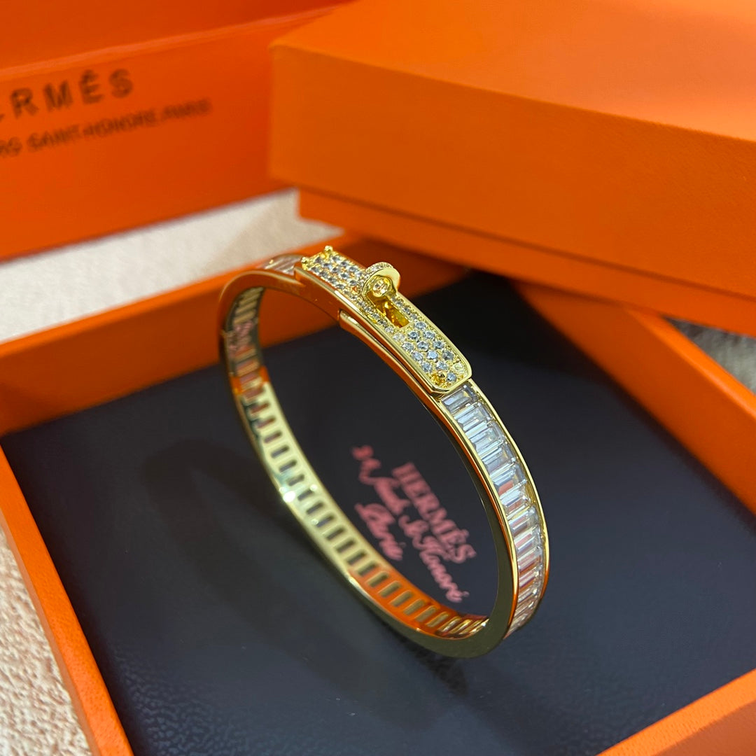 Fully diamond bracelet