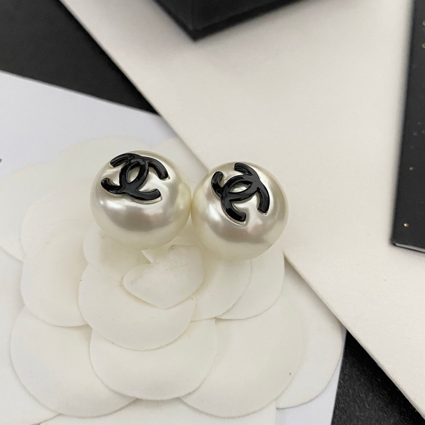 Stylish Enamel Pearl Earrings