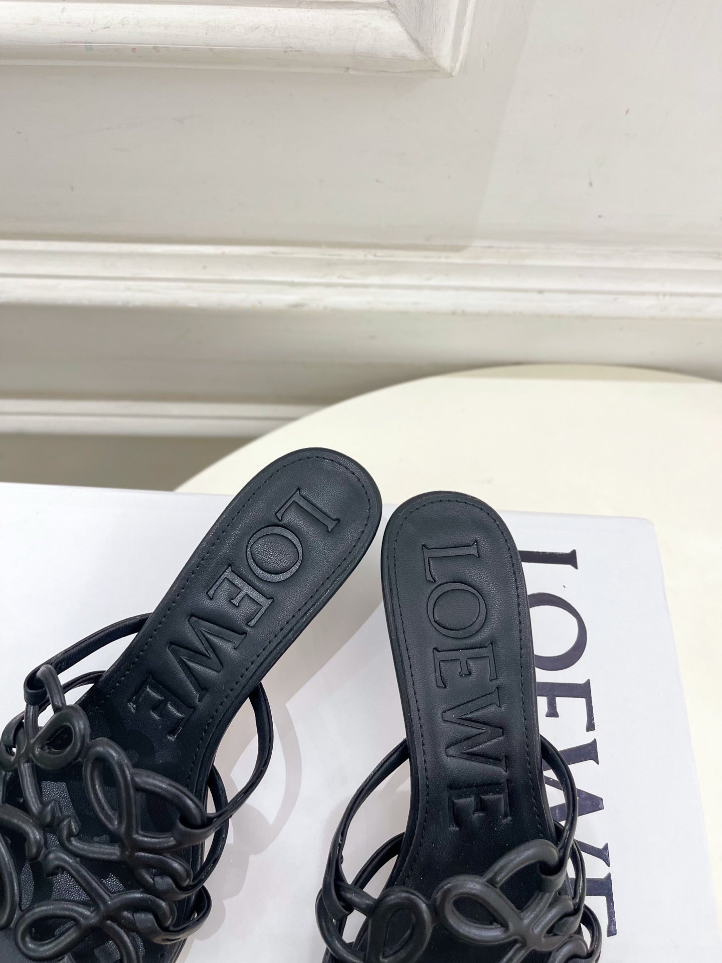 Hollow kitten heel sandals