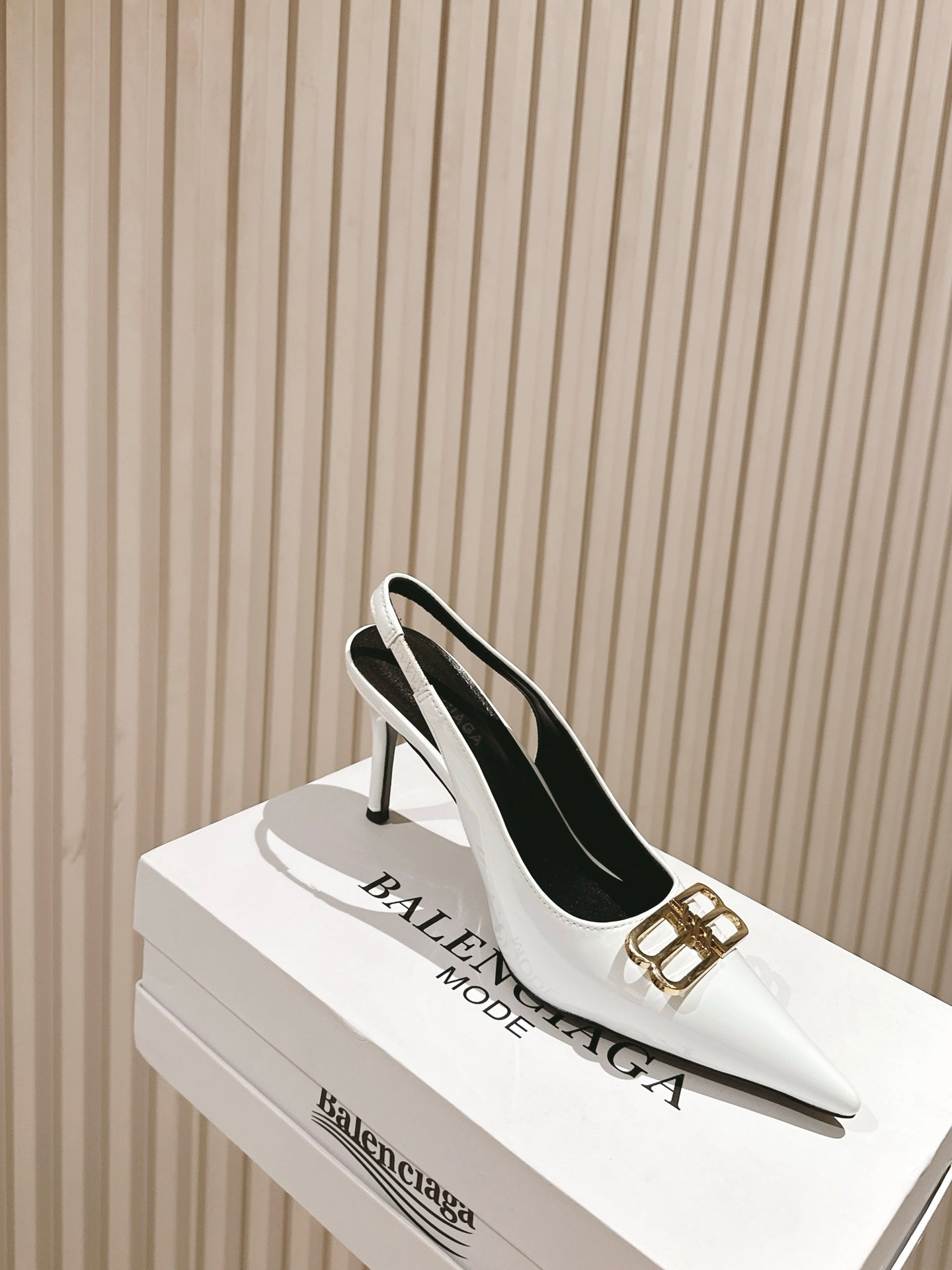 Patent leather rhinestone high-heeled sandals