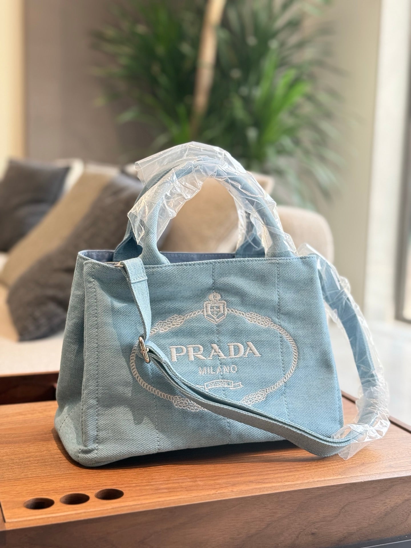 Small light-colored denim tote bag
