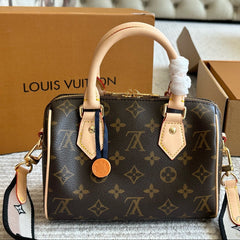 Leather Embroidery Shoulder Strap Pillow Bag
