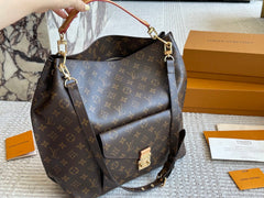 Vintage leather hobo bag