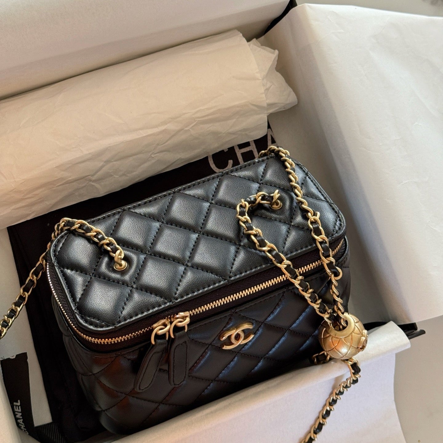 Mini Golden Ball Chain Box Bag