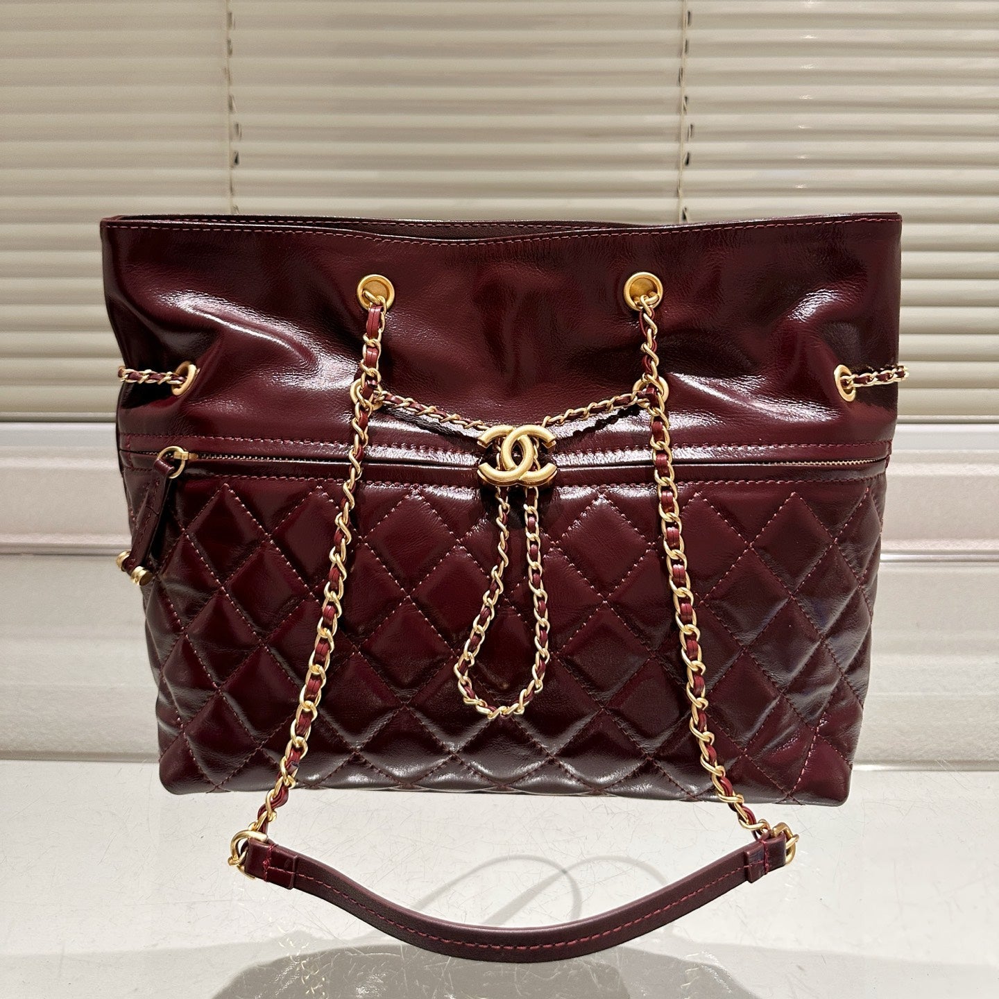 Diamond Pattern Drawstring Tote Shoulder Bag