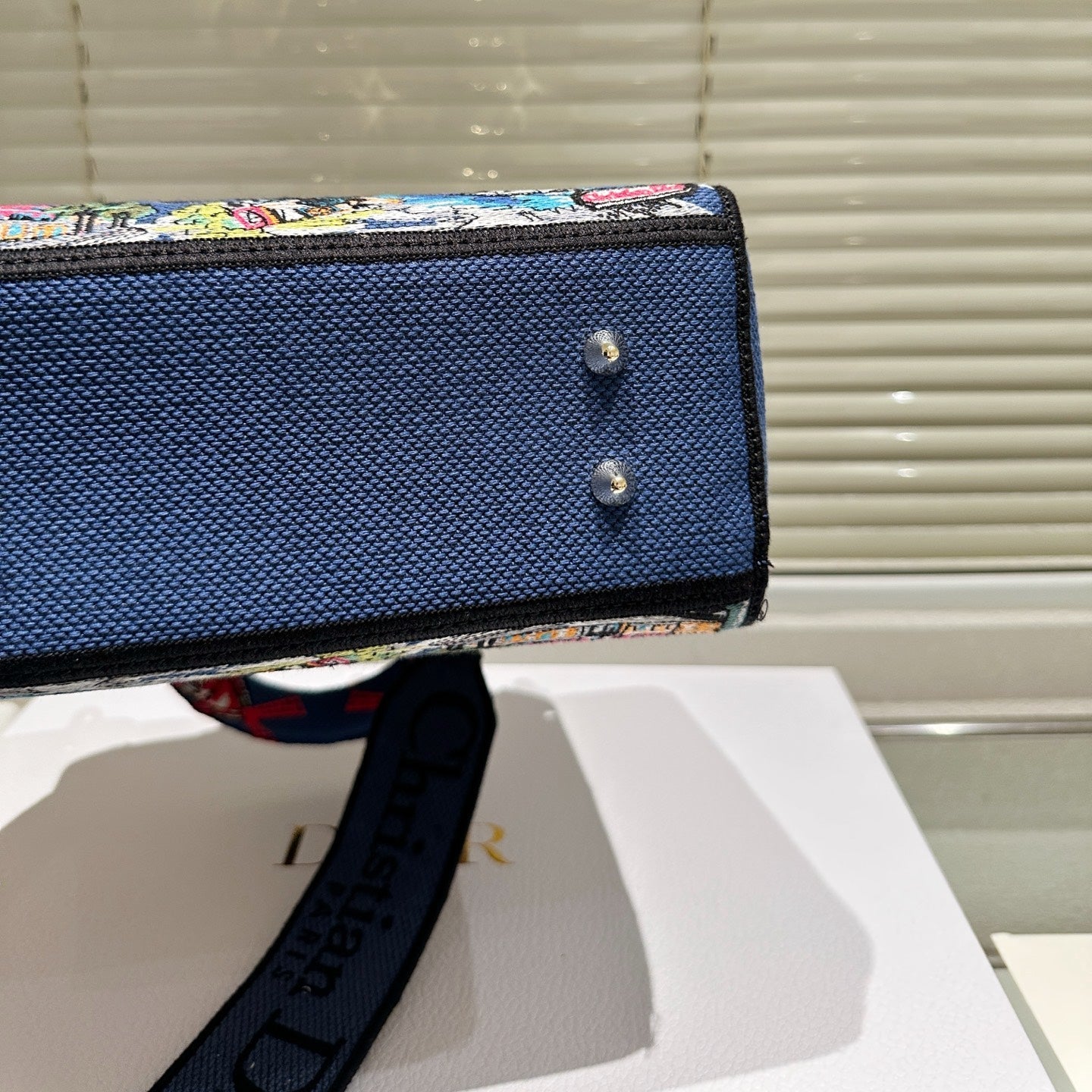 Embroidered Women's Crossbody Handbag