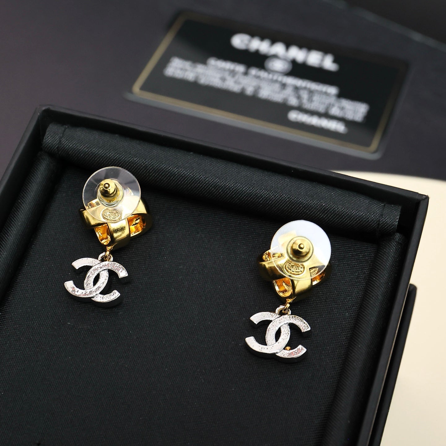Diamond-shaped Stud Earrings