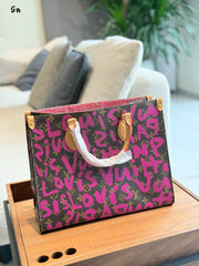 Graffiti letters shopping bag
