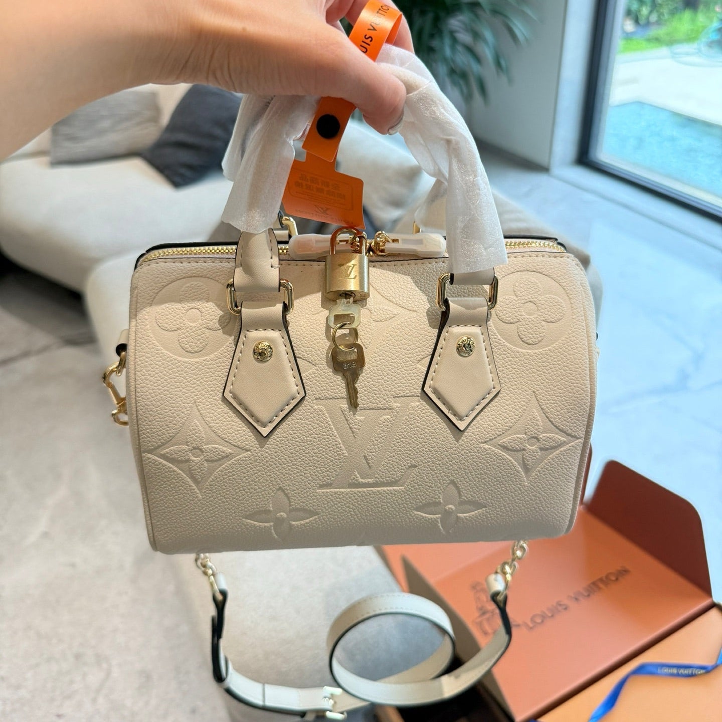 Fashionable multi-color pillow bag