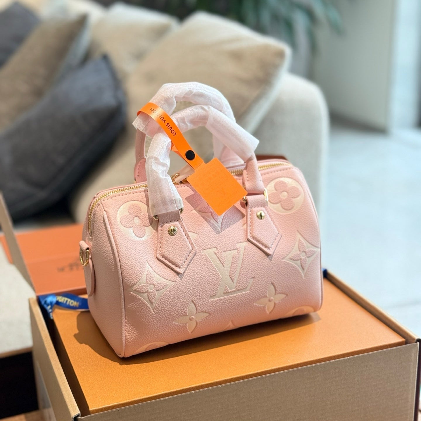 Fashionable multi-color pillow bag