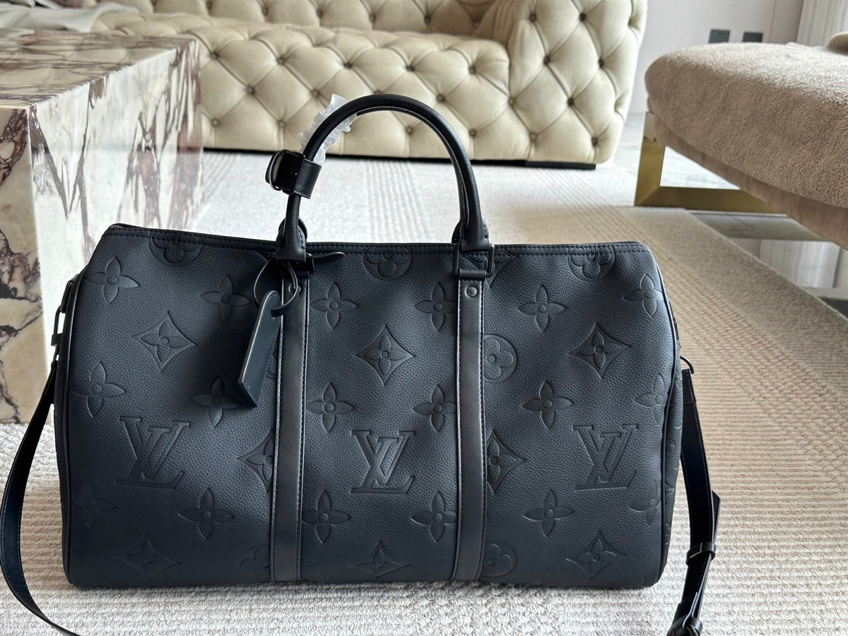 Neutral Versatile Travel Bag