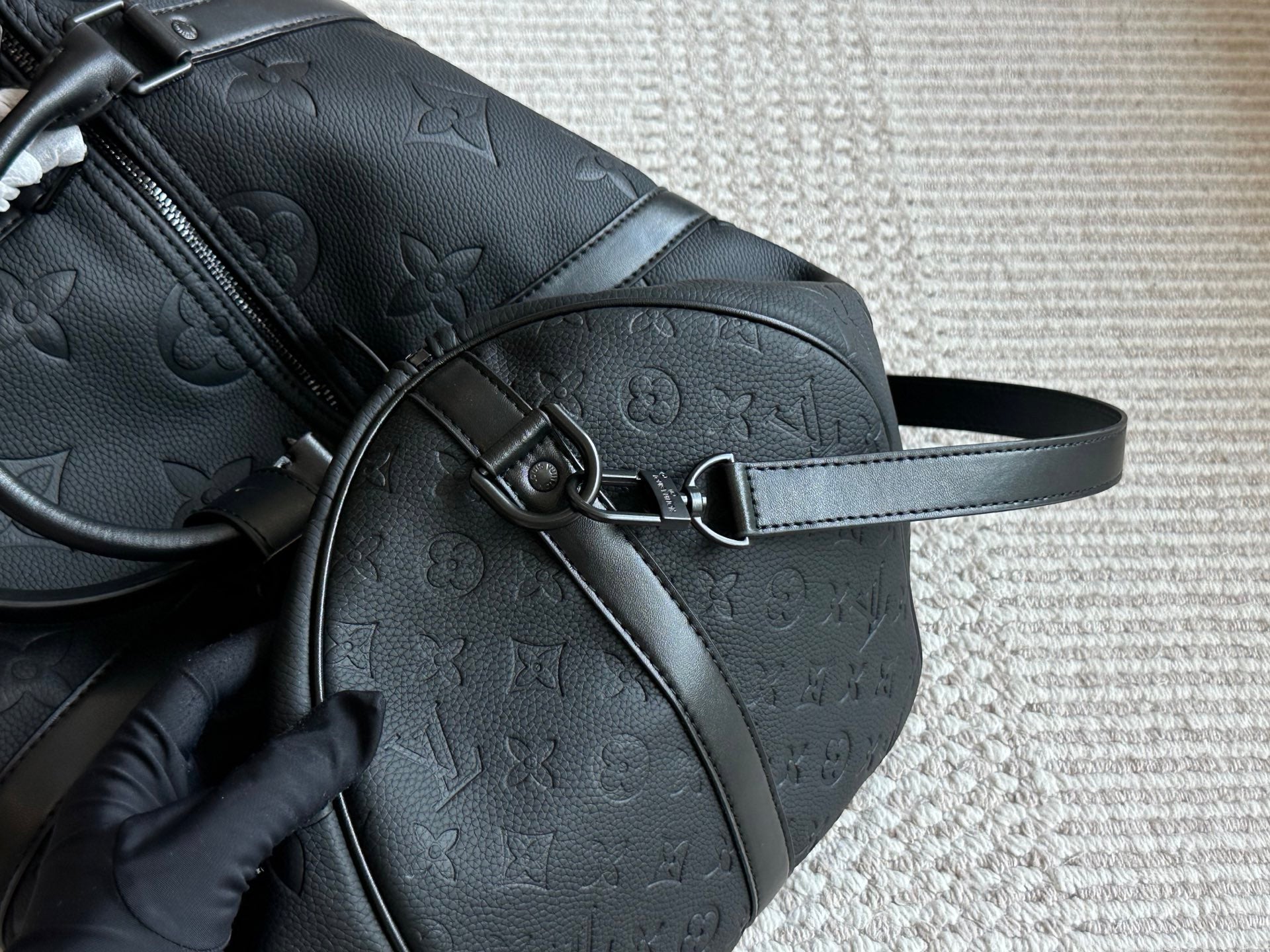 Neutral Versatile Travel Bag