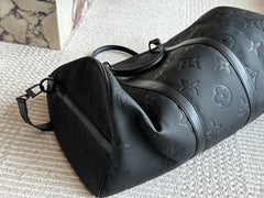 Neutral Versatile Travel Bag