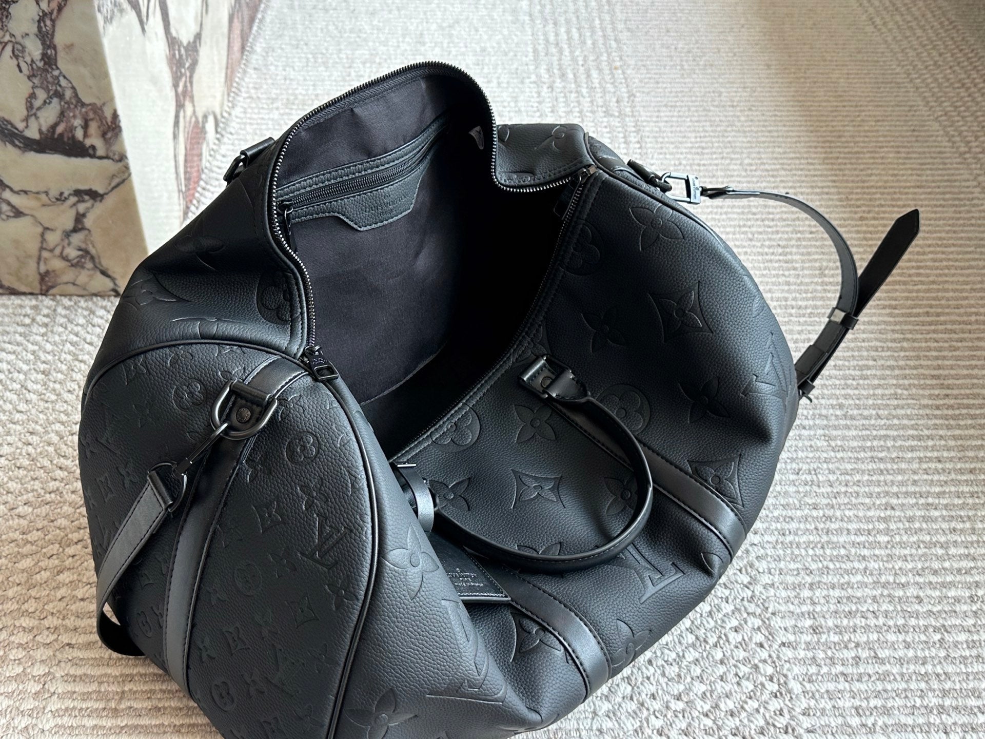 Neutral Versatile Travel Bag