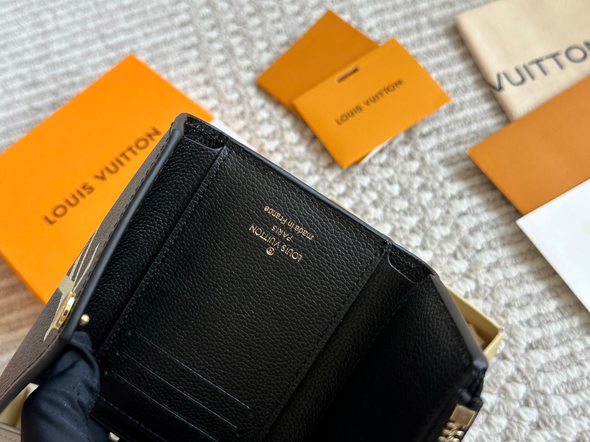 2 Colors Leather Floral Wallet