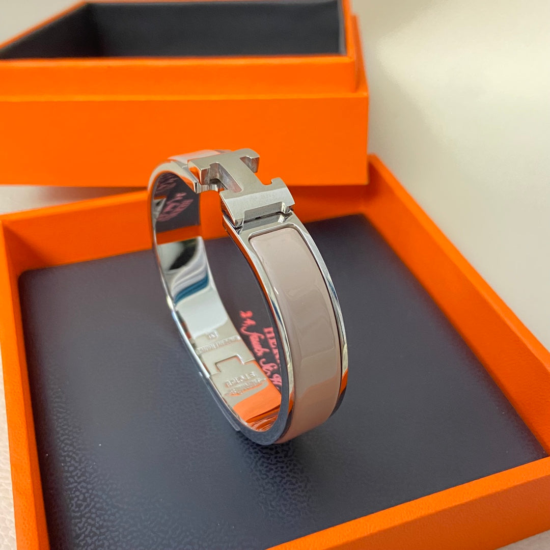 Gray-pink Enamel Bracelet