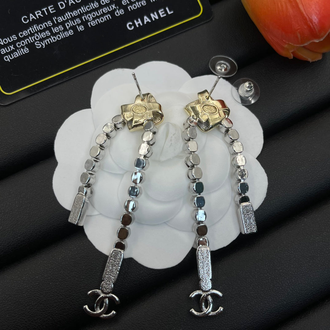 Elegant diamond tassel earrings