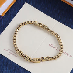 Square metal bracelet